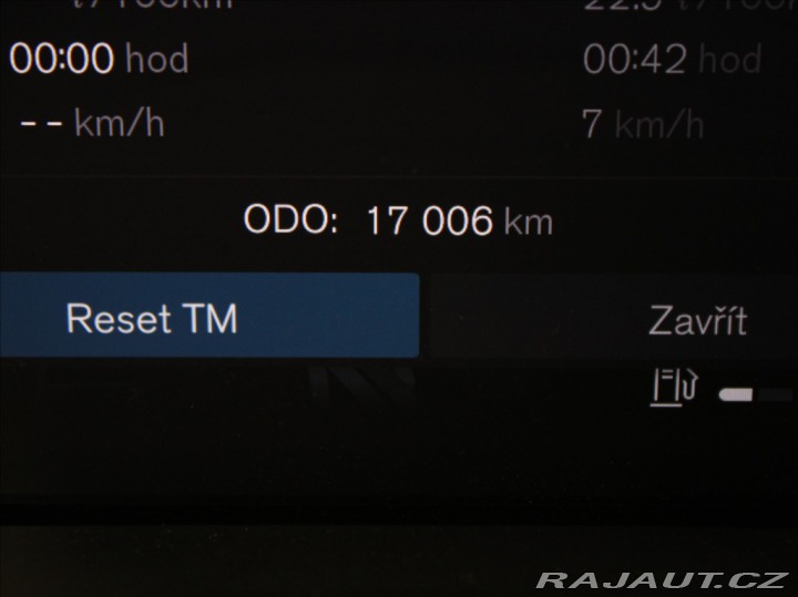 Volvo XC60 2,0 B4 AWD PLUS Dark PANO 2024