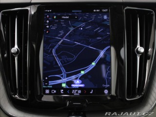 Volvo XC60 2,0 B4 AWD PLUS Dark PANO 2024