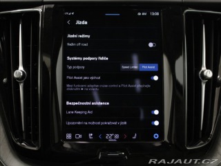 Volvo XC60 2,0 B4 AWD PLUS Dark PANO 2024