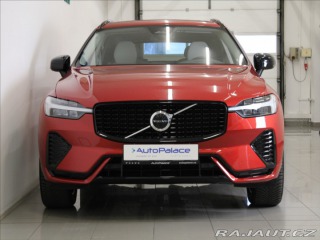 Volvo XC60 2,0 B4 AWD PLUS Dark PANO 2024
