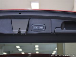 Volvo XC60 2,0 B4 AWD PLUS Dark PANO 2024