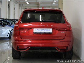 Volvo XC60 2,0 B4 AWD PLUS Dark PANO 2024