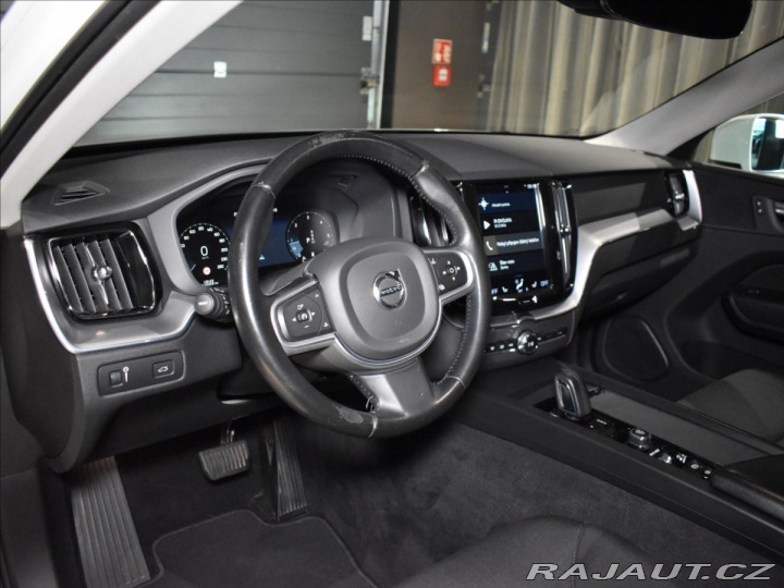 Volvo XC60 2,0 B4 AWD  Momentum 2020