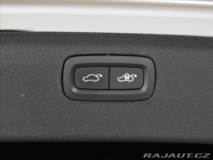 Volvo XC90 2,0 B5 AWD PLUS Ventilace 2024