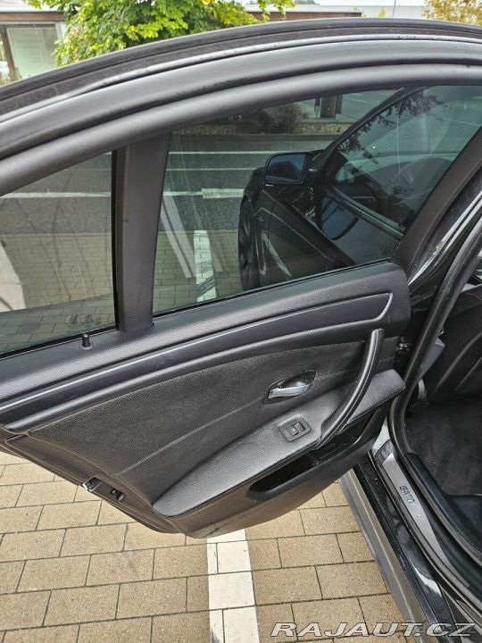 BMW 5 3,0   E60 530d 2009