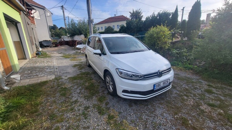 Volkswagen Touran 1,5   110kW EVO, 5 míst,
