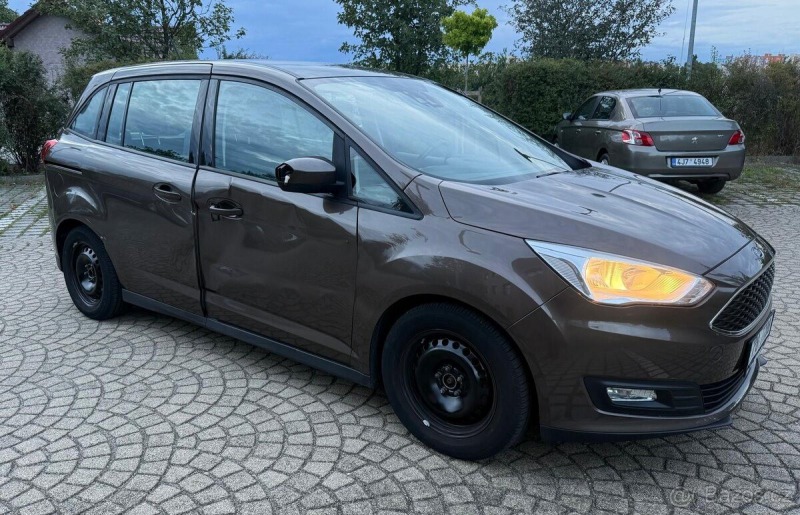Ford Grand C-MAX 1,0   i 85kw 06/2019 88t.