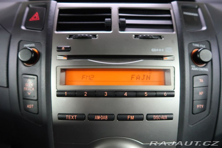 Toyota Yaris  2010