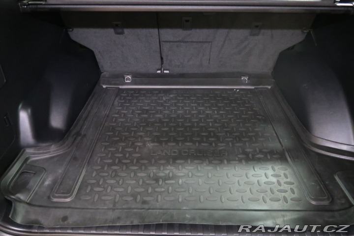Toyota Land Cruiser 3.0D4-D,CZ,AT,4x4 2015