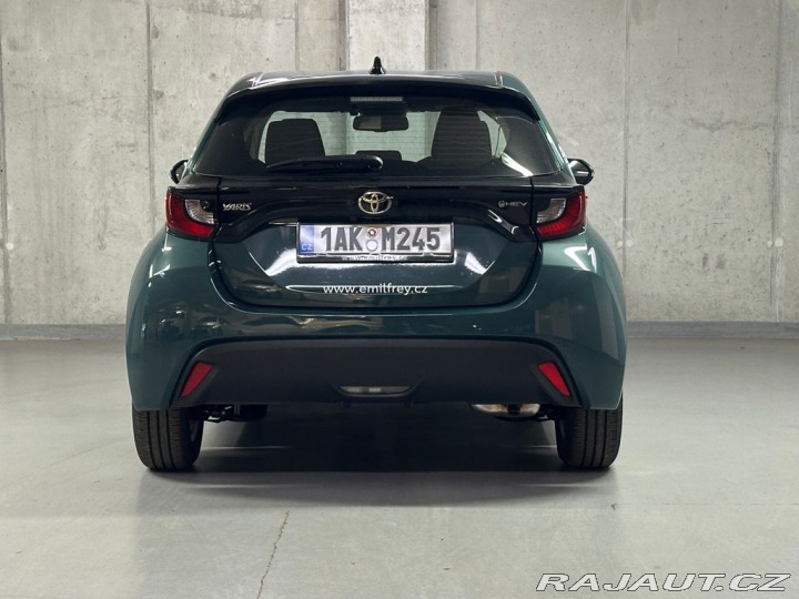 Toyota Yaris Comfort 1.5 Hybrid e-CVT 1800