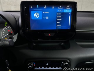 Toyota Yaris Comfort 1.5 Hybrid e-CVT 1800