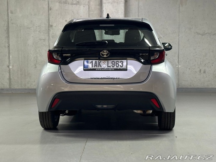 Toyota Yaris Comfort 1.5 Hybrid e-CVT 1800