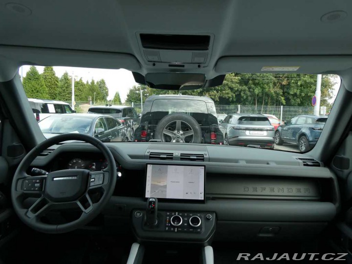 Land Rover Defender 110 3,0 X-Dynamic SE D200 2026