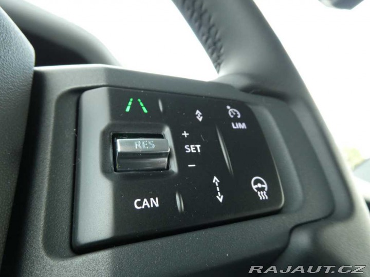 Land Rover Defender 110 3,0 X-Dynamic SE D200 2026