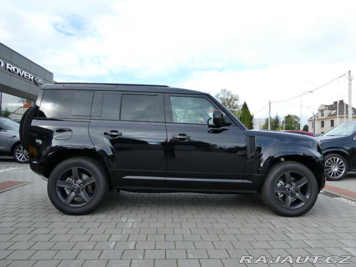 Land Rover Defender 110 3,0 X-Dynamic SE D200 2026