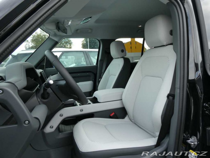 Land Rover Defender 110 3,0 X-Dynamic SE D200 2026