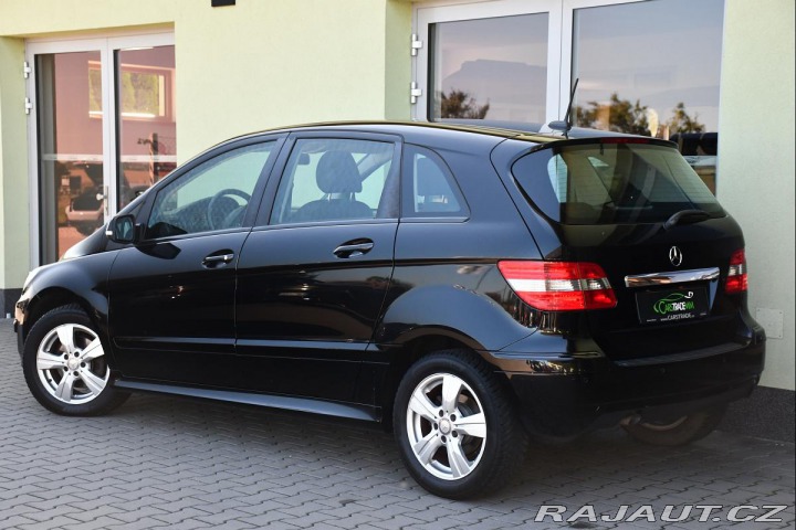 Mercedes-Benz B 180CDI NAVI P.SENZORY 2XK 2011