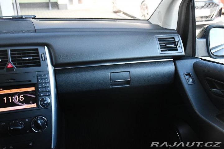 Mercedes-Benz B 180CDI NAVI P.SENZORY 2XK 2011
