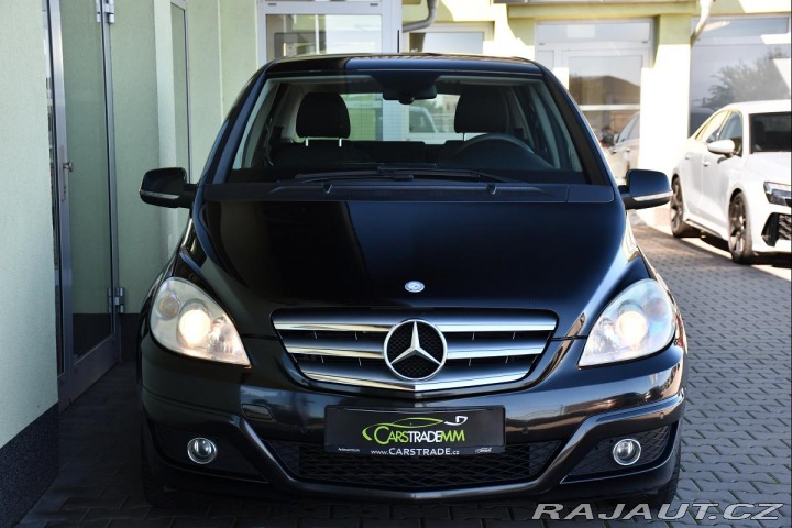 Mercedes-Benz B 180CDI NAVI P.SENZORY 2XK 2011