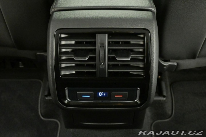 Volkswagen Passat 2,0 TDI 140kW DSG Eleganc 2020