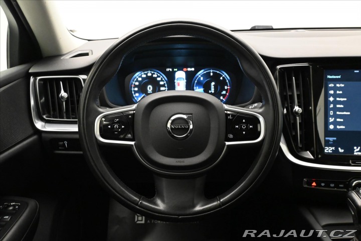 Volvo V60 2,0 D4 140 KW AT/8 TAŽNÉ 2019