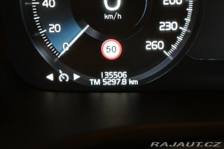 Volvo V60 2,0 D4 140 KW AT/8 Záruka 2019