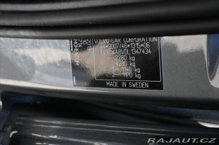 Volvo V60 2,0 D4 140 KW AT/8 VŮZ PŘ 2019