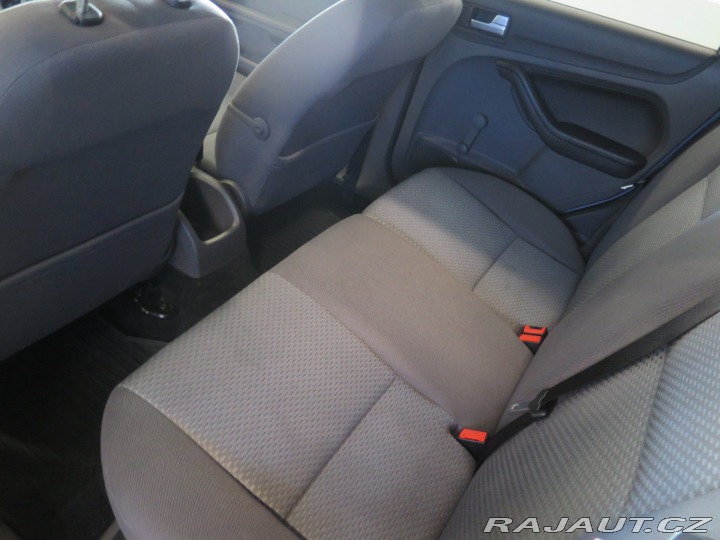 Ford Focus 1.6,klima,senzory,jen45.3 2006