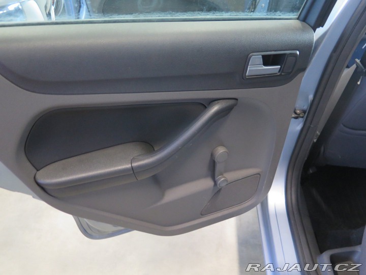 Ford Focus 1.6,klima,senzory,jen45.3 2006