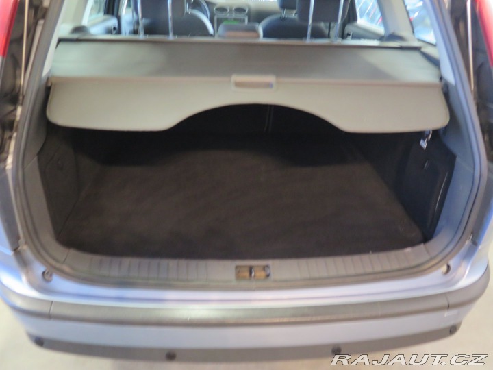 Ford Focus 1.6,klima,senzory,jen45.3 2006