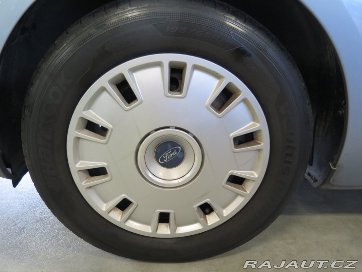 Ford Focus 1.6,klima,senzory,jen45.3 2006