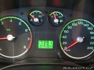 Ford Focus 1.6,klima,senzory,jen45.3 2006