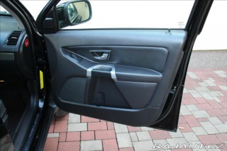 Volvo XC90 2,4 D5 185PS  Momentum A/ 2007