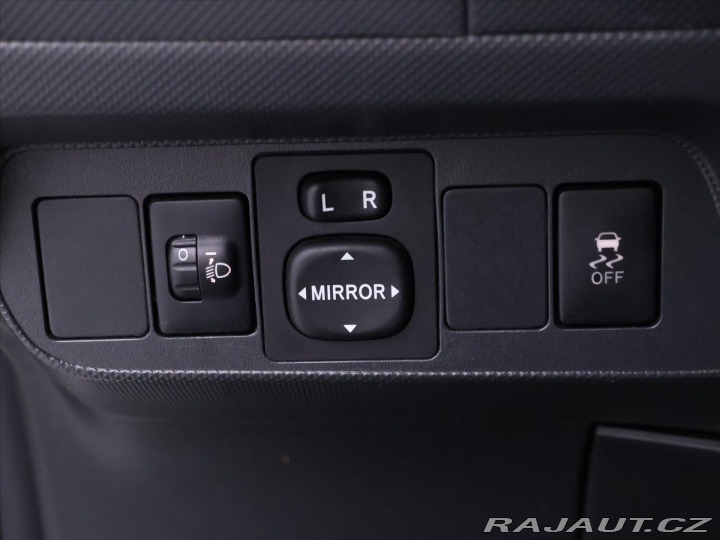 Toyota Auris 2,0 D-4D 93kW Aut.Klima N 2007