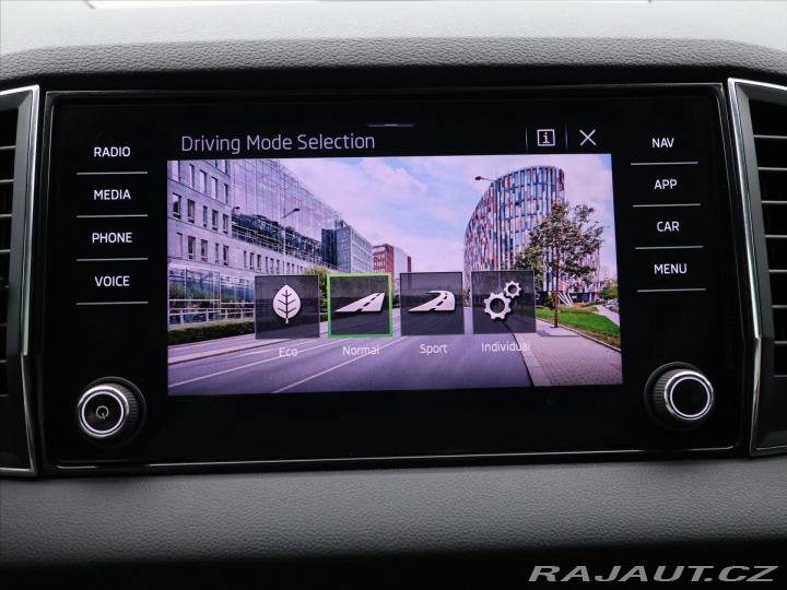 Škoda Karoq 1,5 TSI 110kW DSG CZ DPH 2021