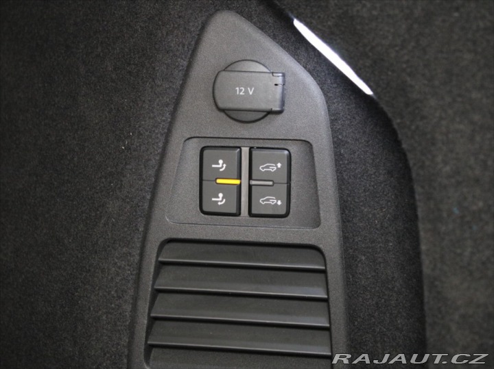 Volkswagen Touareg 3,0 TDi 210kW R-Line 56tk 2023