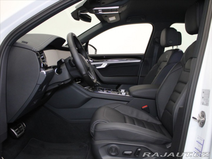 Volkswagen Touareg 3,0 TDi 210kW R-Line 55tk 2023