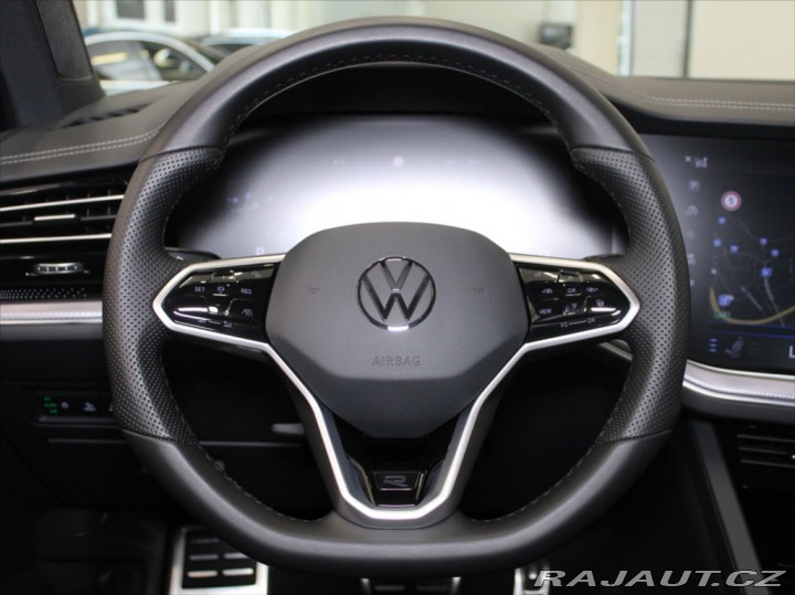 Volkswagen Touareg 3,0 TDi 210kW R-Line 55tk 2023