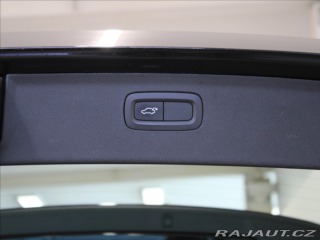 Volvo XC90 2,0 D5 AWD Mom. Tažné Pam 2019