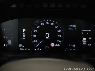 Volvo XC90 2,0 D5 AWD Mom. Tažné Pam 2019