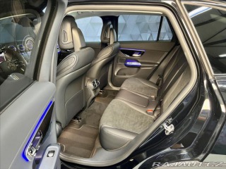 Mercedes-Benz GLC 220d 4MATIC AMG, LED, TAŽ 2025
