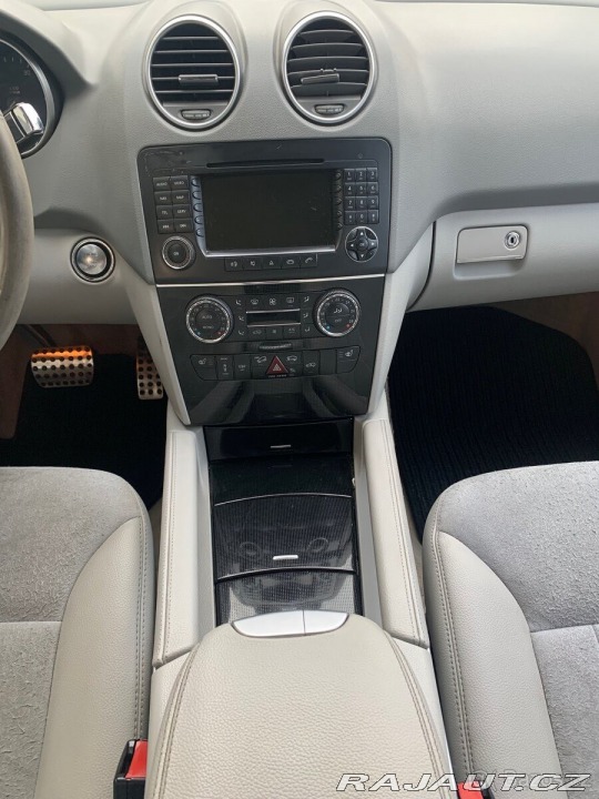 Mercedes-Benz Ostatní modely 2,0 ML W164 320CDI 165k 2006