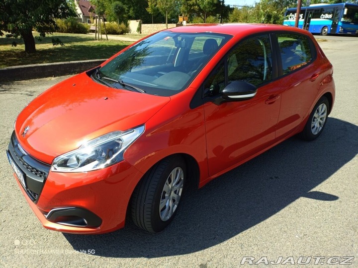 Peugeot 208 1,2 81Kw, automat 2015