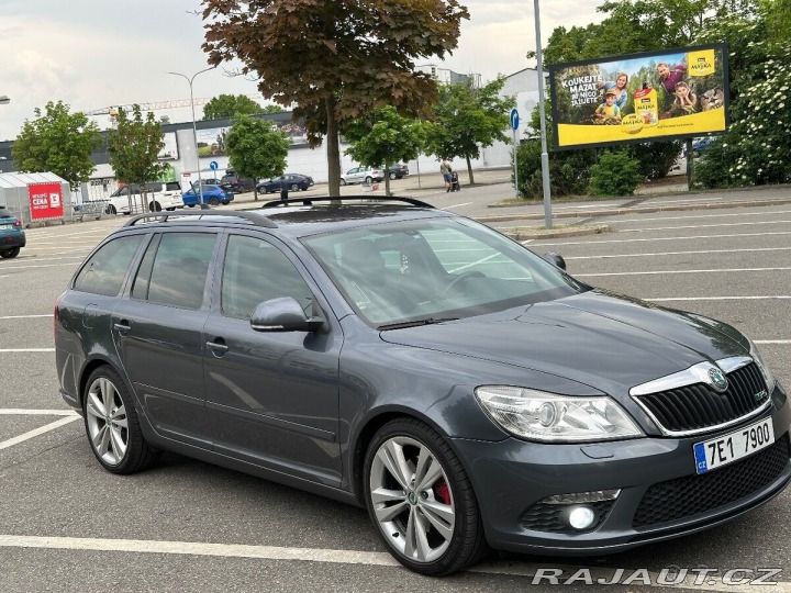 Škoda Octavia 2,0 VRS 2011