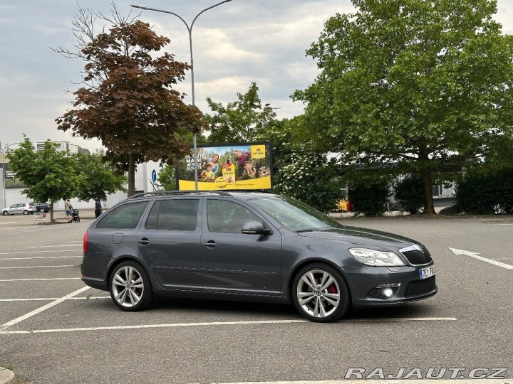 Škoda Octavia 2,0 VRS 2011