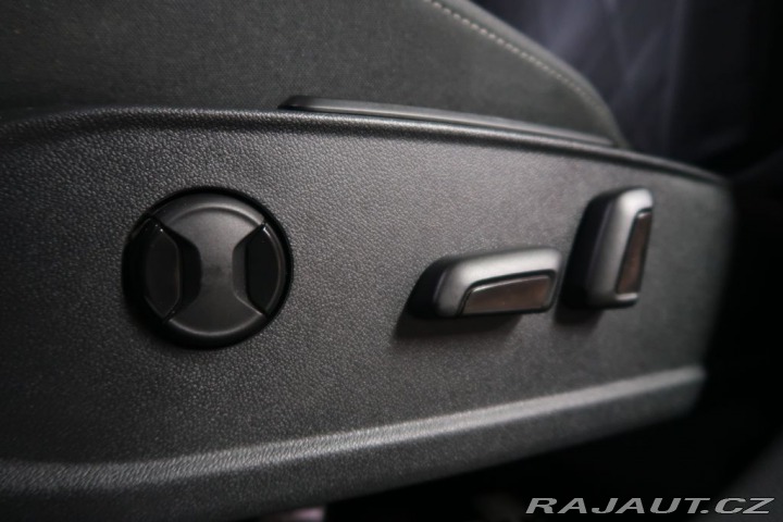 Volkswagen Golf 2.0TDi,CZ,110kW,CZ,AT 2022