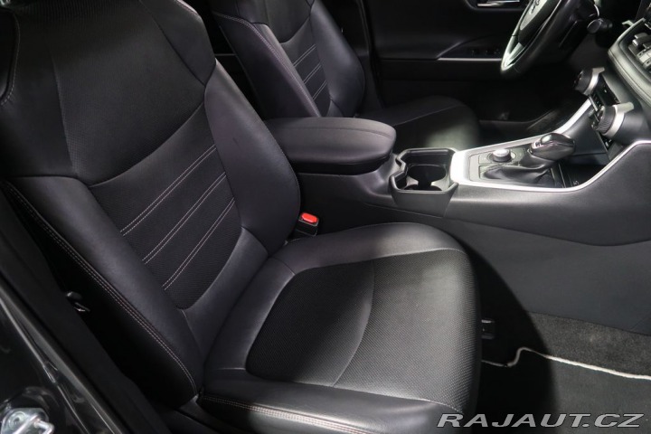 Toyota RAV4 2.5Hybrid,CZ,1Maj,Exekuti 2021