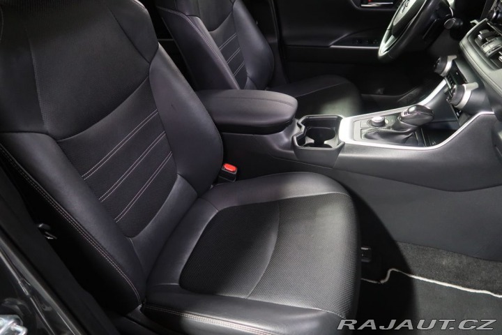 Toyota RAV4 2.5Hybrid,CZ,1Maj,Exekuti 2021