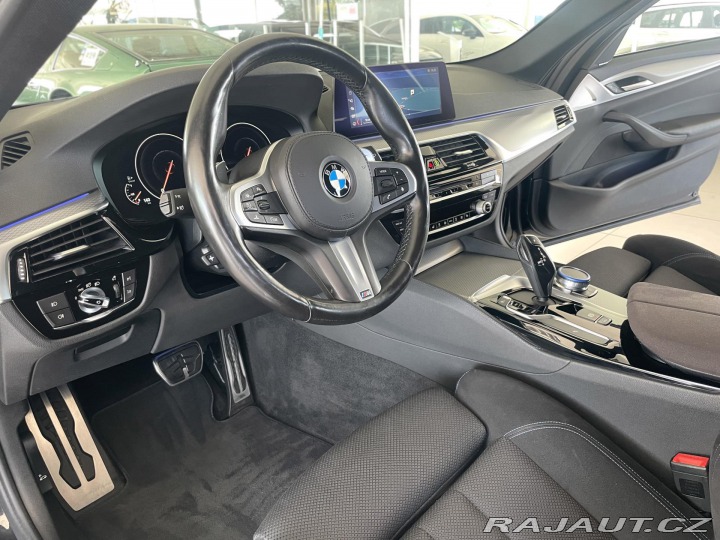 BMW 5 530d xDrive*M-SPORT*Perfo 2019