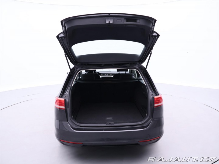 Volkswagen Passat 2,0 TDI 110kW Comfort Nav 2019